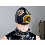 Bild der russischen Gasmaske Mister B, ein militärisches Fetisch-Accessoire