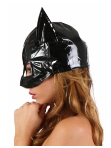 Image of the Catwoman Vinyl Mask by Soisbelle, an elegant and essential accessory