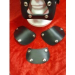 Image du Masque pour les yeux en cuir noir avec rivets - 4 pièces