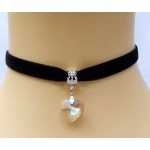 Immagine della collana di velluto nero con cuore - Accessori sexy