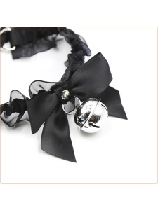 Image du Collier Érotique en Dentelle Noire avec Cloche