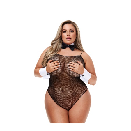 Woman wearing the Baci - Teddy Bunny Sexy Grande Taille
