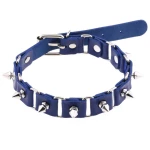 Collier Ras de cou Punk Piks Bleu en simili cuir de la marque FOY JEWELS