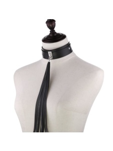 Image du Collier Pendentif Extra Long Noir, un accessoire BDSM élégant