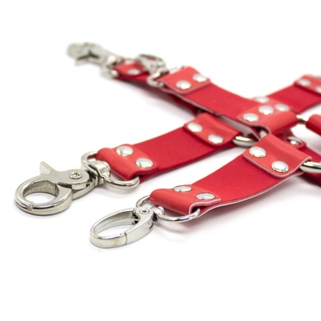 Croce bondage in PVC rosso per il bondage BDSM