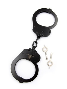 Immagine delle manette in metallo Mister B Cuff Double Lock per il BDSM