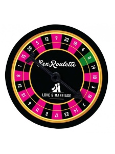Paar beim Spielen des Sex Roulette-Spiels Love & Wedding von Tease&Please