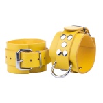 Menottes BDSM en Cuir Jaune ULTRA de la marque The Red