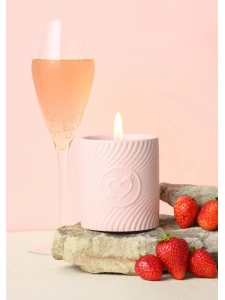 Sinnliche Massagekerze High On Love Duft Erdbeere und Champagner