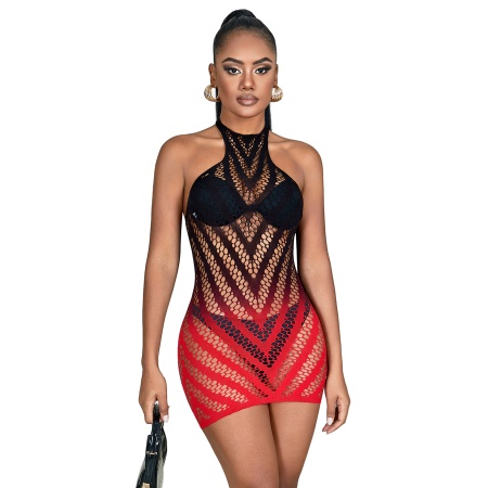 Femme portant la robe en résille dos nu de PARIS HOLLYWOOD
