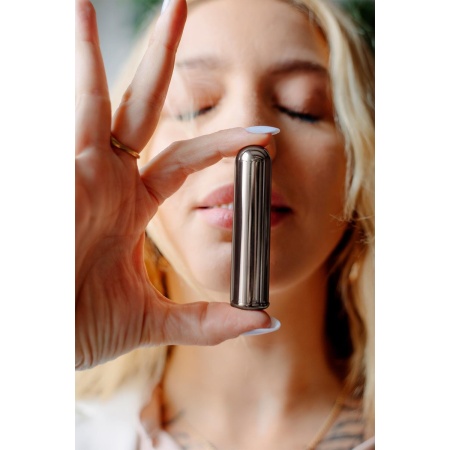 Vibromasseur Rechargeable Le Wand Bullet Noir compact et élégant
