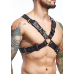 Homme et femme portant l'Harnais DNGEON X de luxe