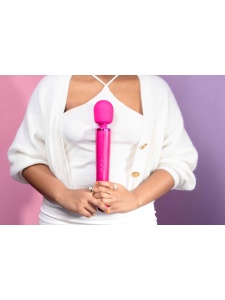 Image du Masseur Rechargeable Le Wand Magenta, vibromasseur puissant