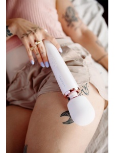 Image du Masseur Vibrant Rechargeable Le Wand - Blanc Perle